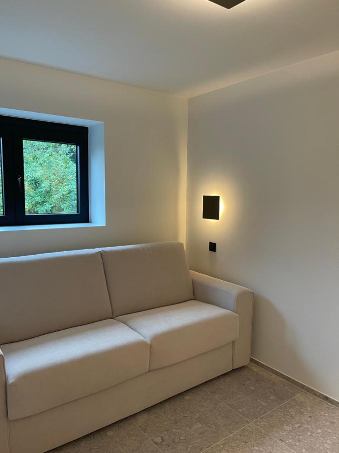 Apartment L'O Reine Of Budgetkamer The Box Sint-Pieters-Leeuw Exterior photo